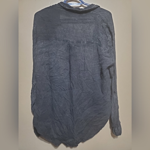 XL black and grey shirt - Picture 2 of 3